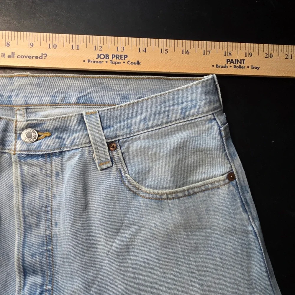 Levi's 501 Original Fit Mens 36x30 Light Wash Excellent Straight Jeans Denim